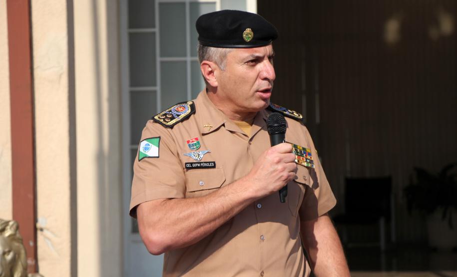 Veteranos da Polícia Militar e do Corpo de Bombeiros são homenageados durante solenidade em Curitiba