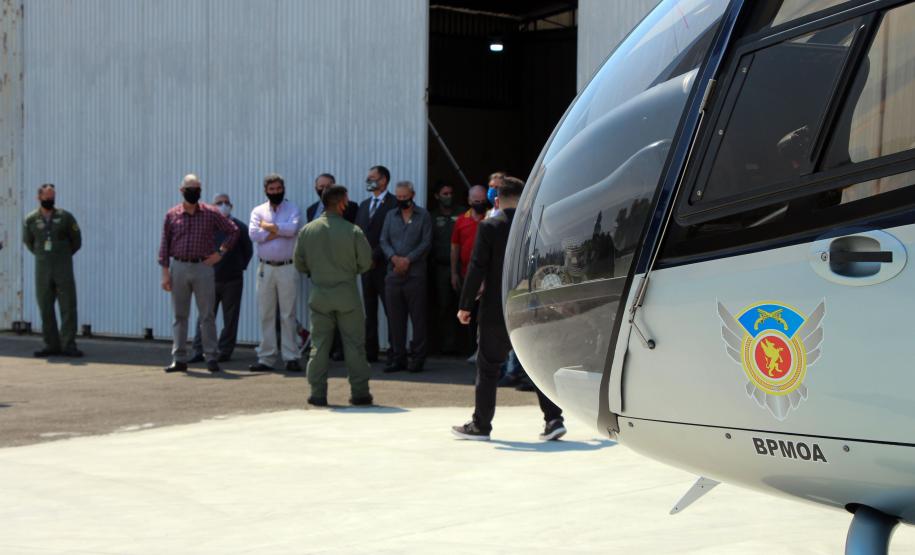 Veteranos da Polícia Militar e do Corpo de Bombeiros são homenageados durante solenidade em Curitiba