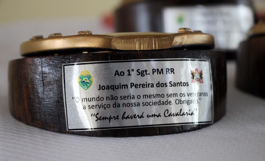 Veteranos da Polícia Militar e do Corpo de Bombeiros são homenageados durante solenidade em Curitiba