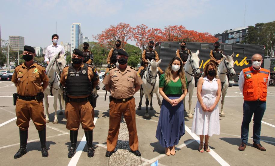 Polícia Militar doa quase 500 brinquedos a campanha Paraná Piá do Governo do Estado