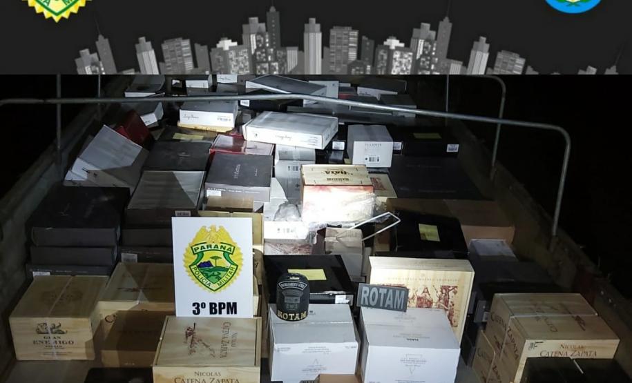 Mais de 260 caixas de vinho e droga são apreendidas pela PM no Sudoeste do estado pela Operação Metrópolis