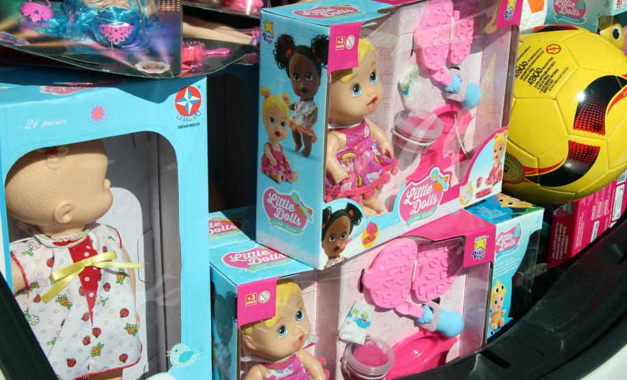 BOPE entrega mais de 800 brinquedos a crianças carentes da Região Metropolitana de Curitiba (RMC)