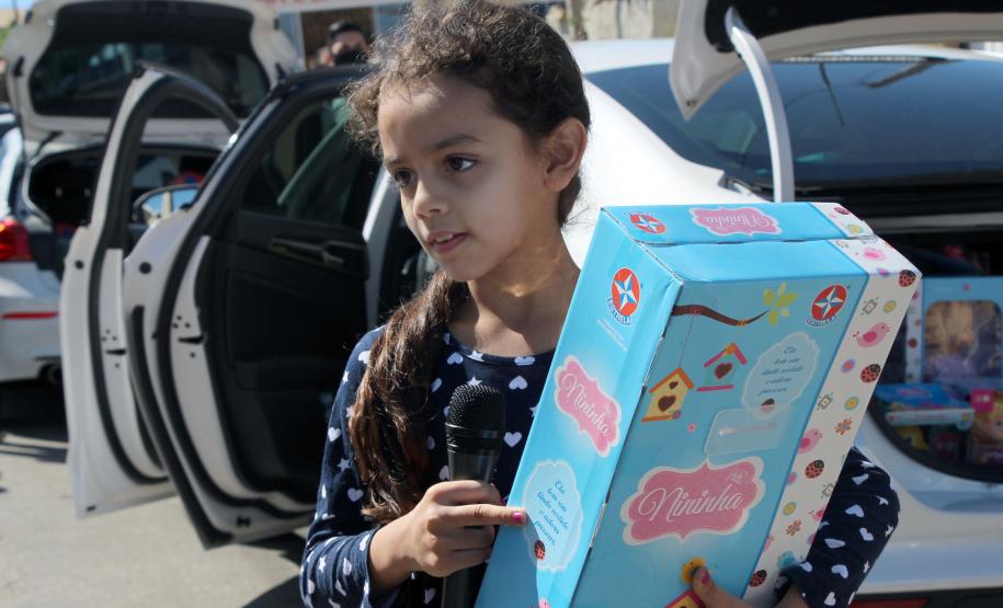 BOPE entrega mais de 800 brinquedos a crianças carentes da Região Metropolitana de Curitiba (RMC)