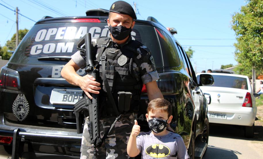 BOPE entrega mais de 800 brinquedos a crianças carentes da Região Metropolitana de Curitiba (RMC)