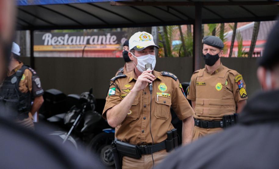 Bloqueios de trânsito do BPTran resulta no recolhimento de 48 carros e na prisão de 10 pessoas em Curitiba