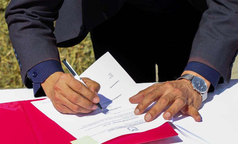 Assinatura de termo de cooperação técnica com ONG ampliará programa de Equoterapia