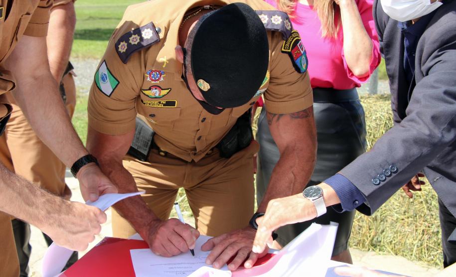 Assinatura de termo de cooperação técnica com ONG ampliará programa de Equoterapia