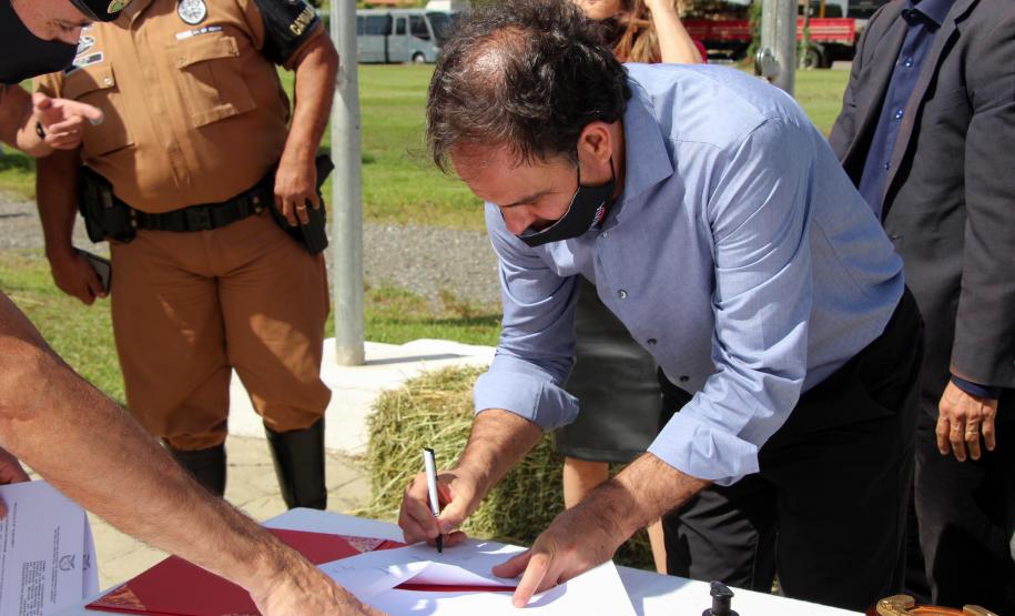Assinatura de termo de cooperação técnica com ONG ampliará programa de Equoterapia
