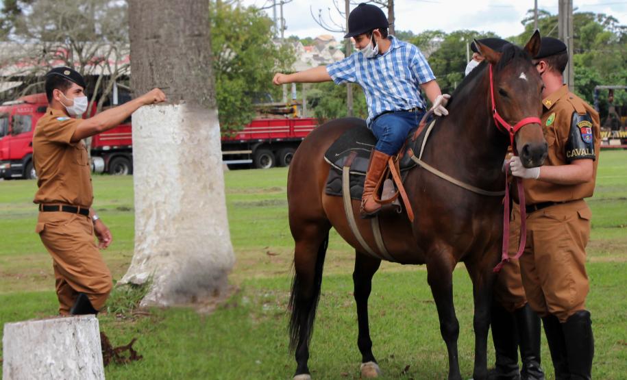 Assinatura de termo de cooperação técnica com ONG ampliará programa de Equoterapia