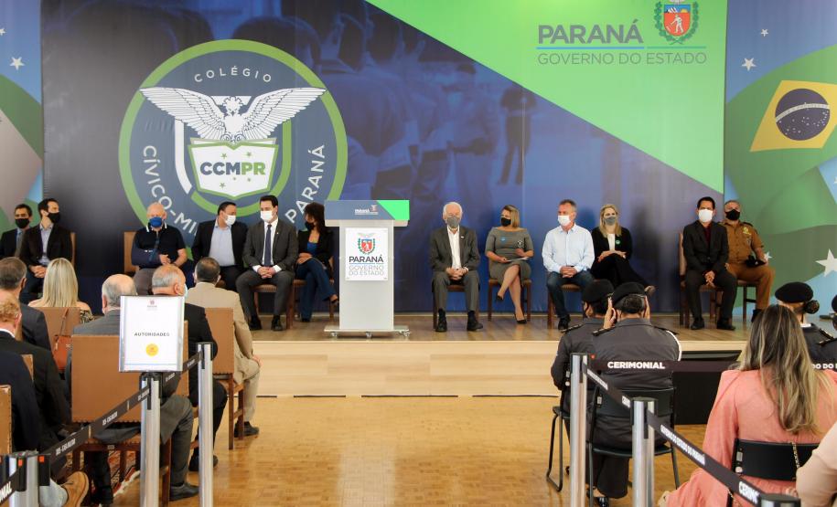 Paraná terá 215 colégios cívico-militares, maior programa do Brasil