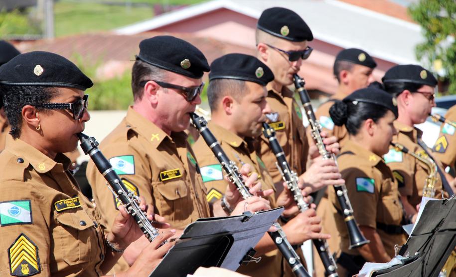 Após quase 40 anos na Reserva Remunerada, subtenente da PM recebe homenagem da Banda de Música em Curitiba