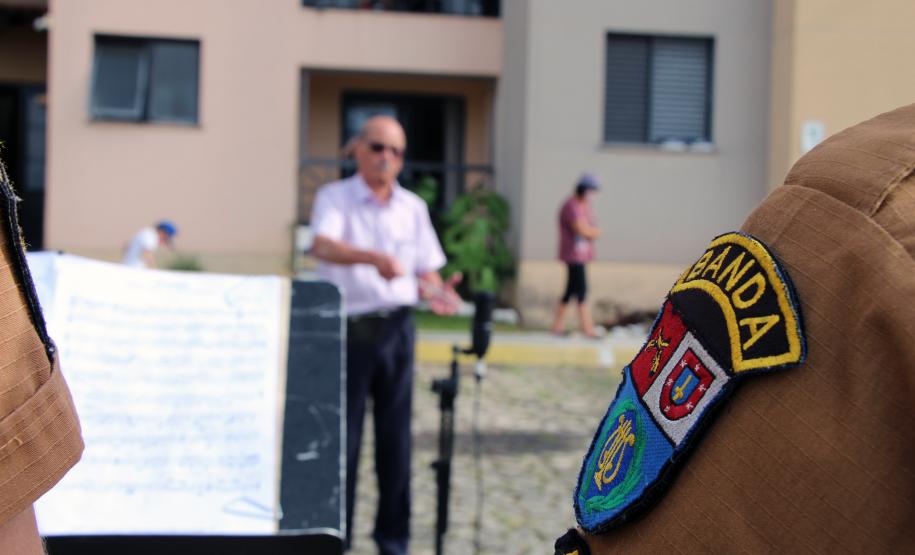 Após quase 40 anos na Reserva Remunerada, subtenente da PM recebe homenagem da Banda de Música em Curitiba