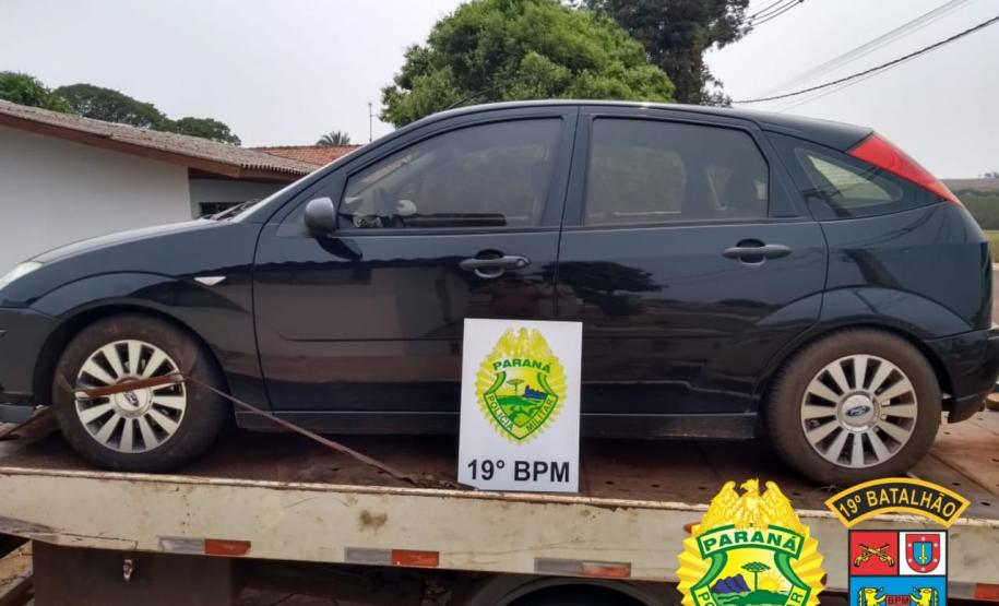 Em situações distintas, PM recupera dois carros durante a Operação Metrópolis no Oeste do estado