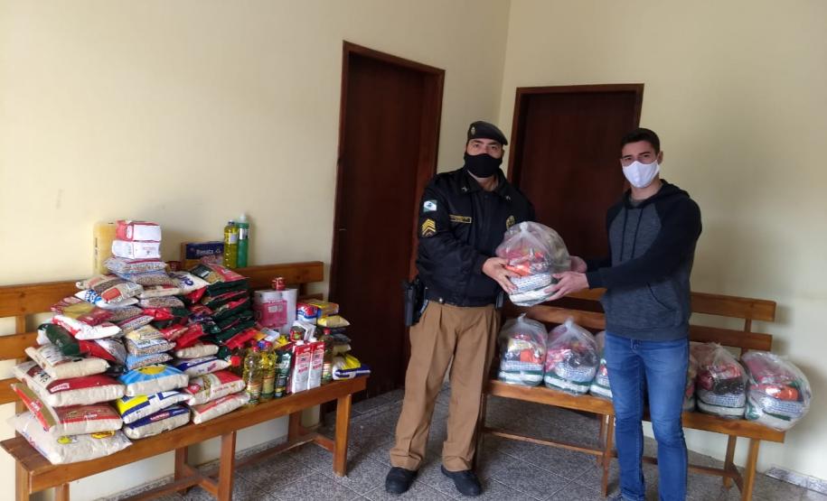 PM do Norte Pioneiro doa mais de 5 toneladas de alimentos pela campanha Nossa Cidade Sem Fome