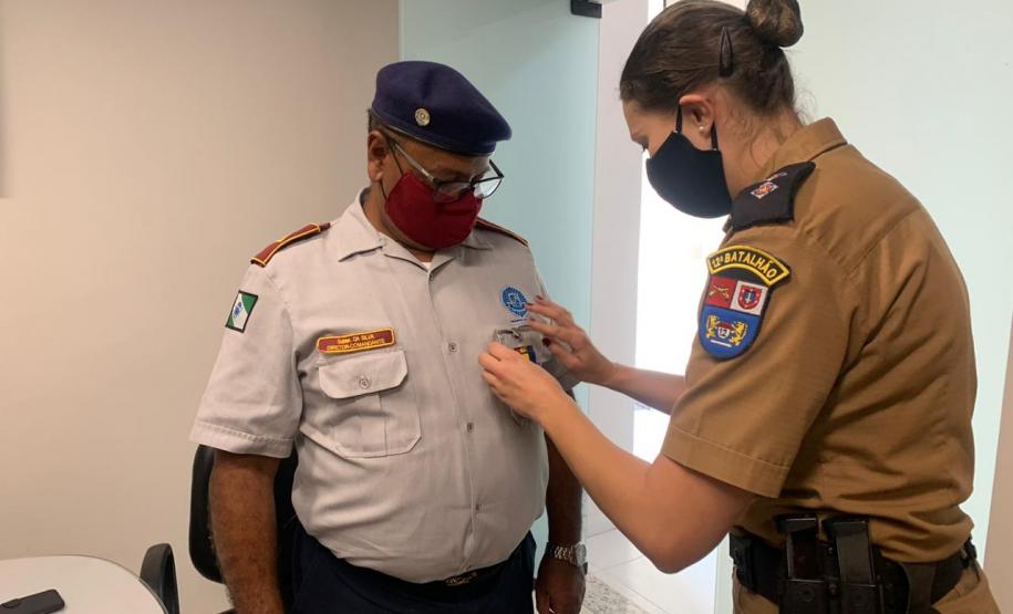 Veteranos da Polícia Militar e do Corpo de Bombeiros são homenageados durante solenidade em Curitiba