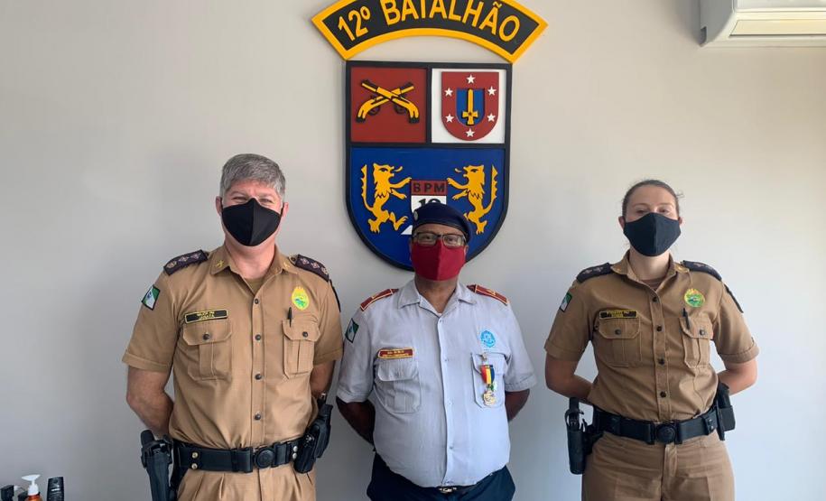 Veteranos da Polícia Militar e do Corpo de Bombeiros são homenageados durante solenidade em Curitiba