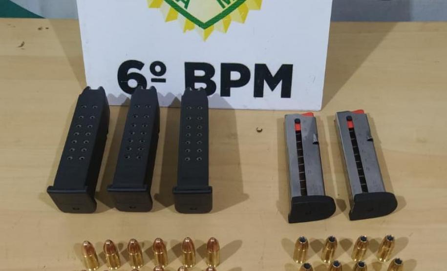 PM prende dois homens e apreende três armas de fogo no Oeste do estado