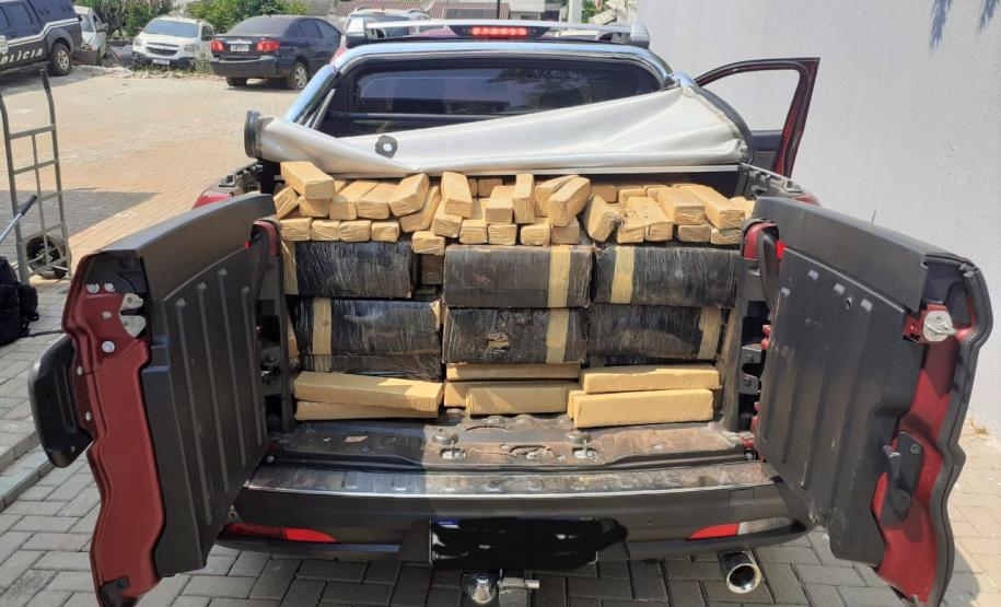 Mais de meia tonelada de maconha é apreendida pela PM e pela PF no Oeste do estado