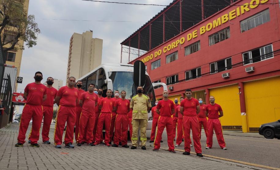 Paraná envia nova equipe de bombeiros para o Pantanal