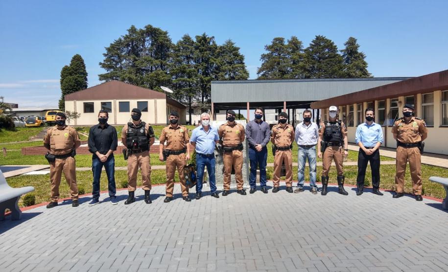 Batalhão do Centro-Sul homenageia policiais militares e entrega premiação do Concurso de Fotos para o Calendário 2021