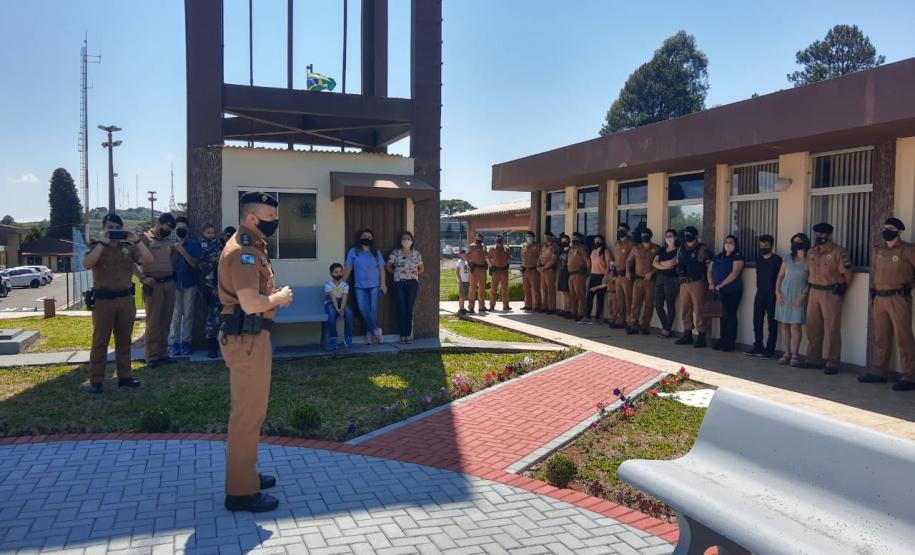 Batalhão do Centro-Sul homenageia policiais militares e entrega premiação do Concurso de Fotos para o Calendário 2021