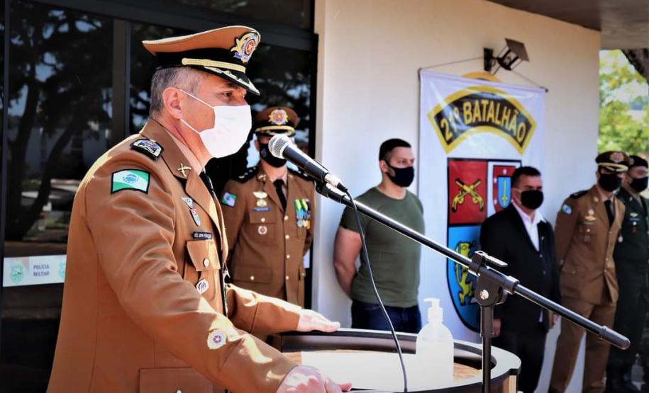 Comandante-Geral da PM recebe Medalha de Mérito do 21º BPM em Francisco Beltrão (PR)