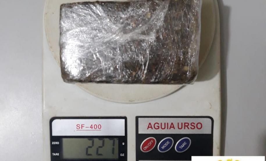 PM encaminha sete pessoas e apreende aparelhos de som e drogas no Norte Pioneiro