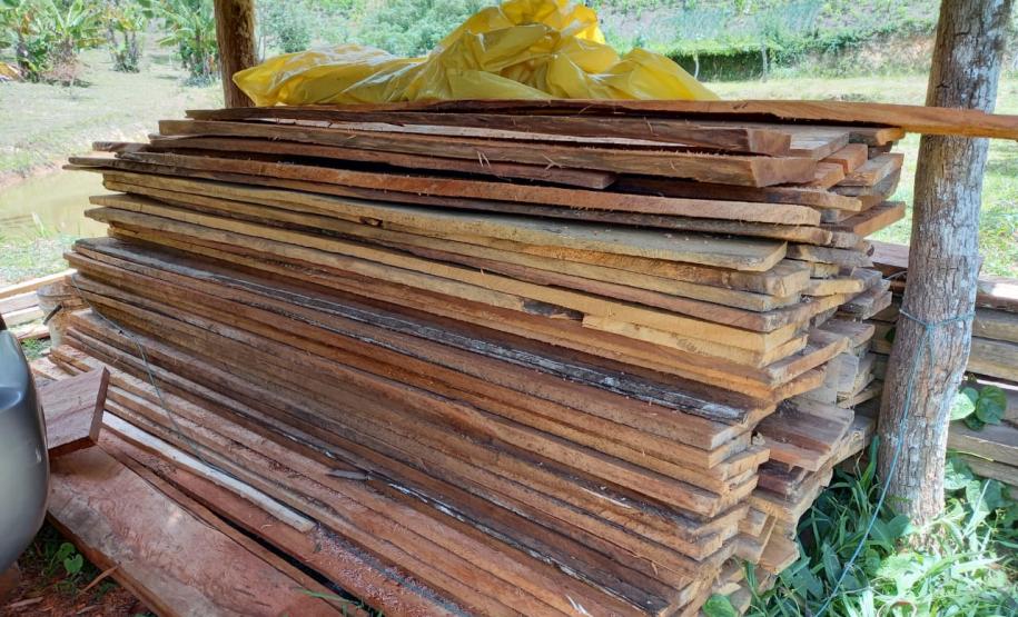 BPAmb-FV aplica mais de R$ 25 mil em multas e flagra descarte irregular de concreto no Paraná