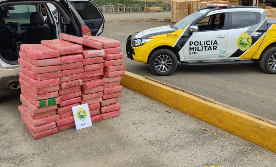 BPRv apreende mais de meia tonelada de maconha em Telêmaco Borba, nos Campos Gerais