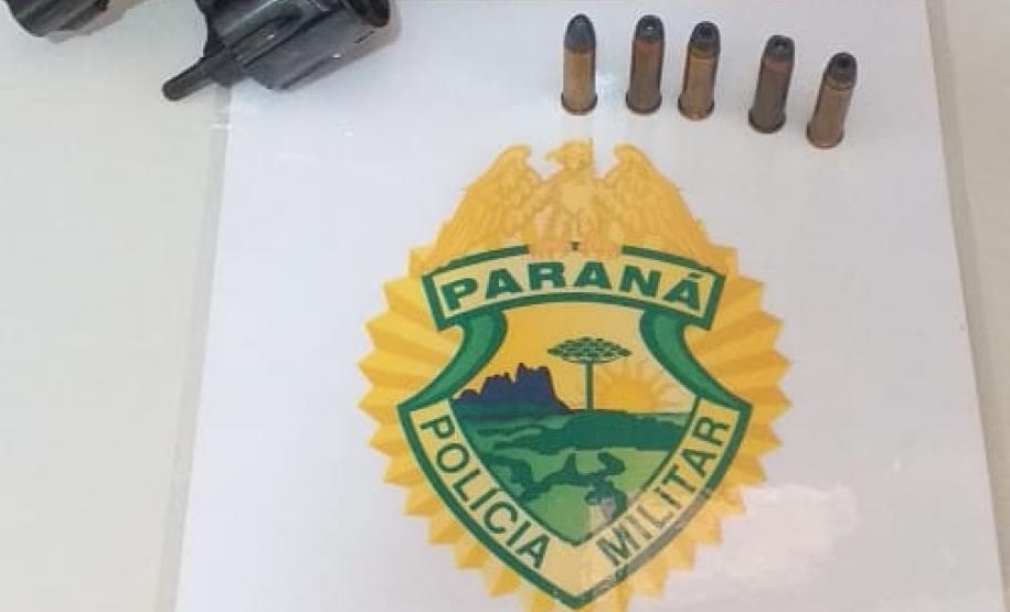 Arma e drogas são apreendidas pela PM no Sudeste do PR