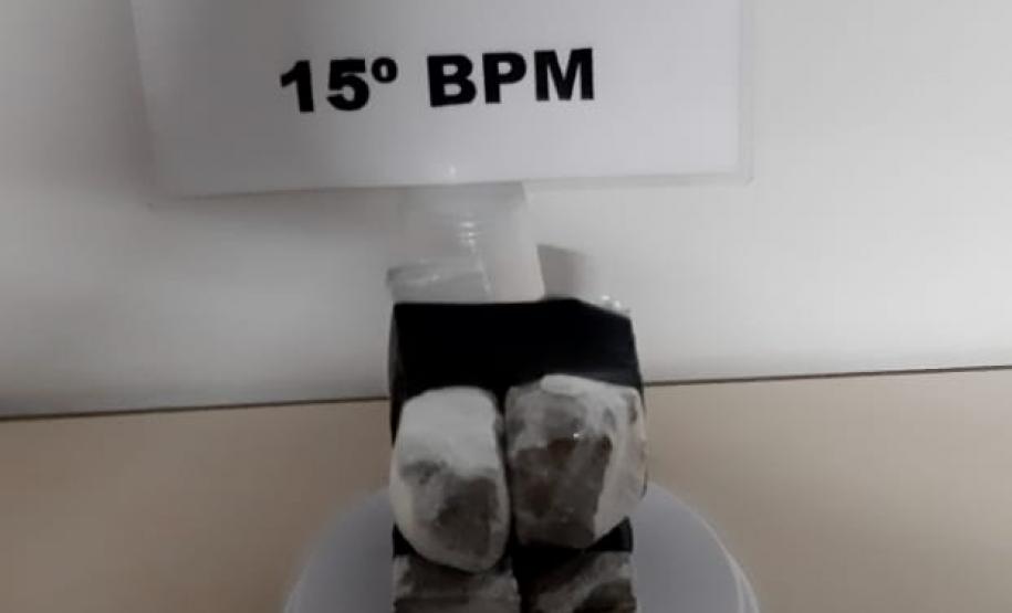 No Norte do estado, PM apreende 412 gramas de maconha, uma pistola e mais de R$ 49 mil em situações distintas