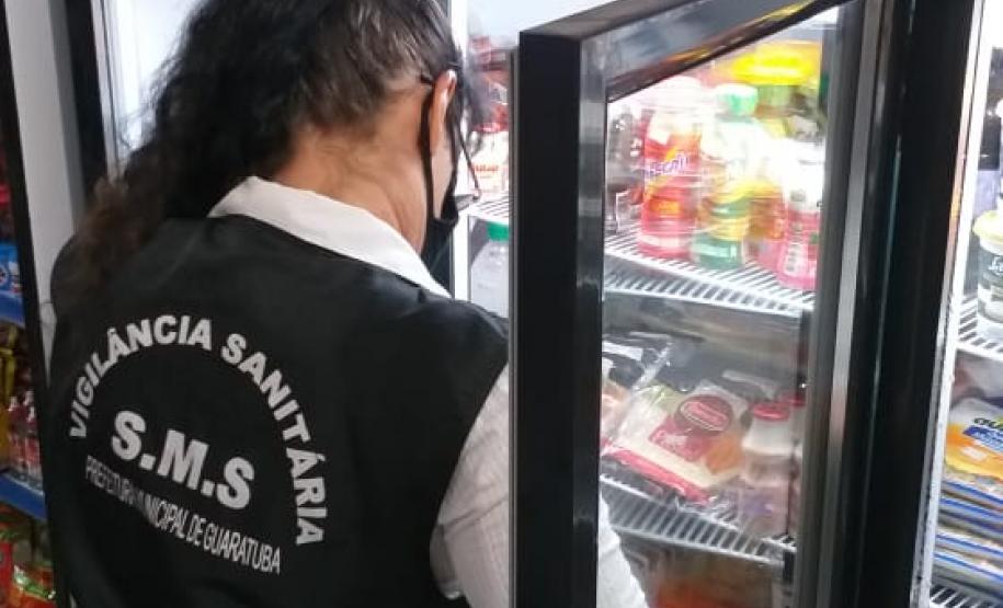 AIFU apreende cigarros e contrabandos durante fiscalizações em Guaratuba (PR)