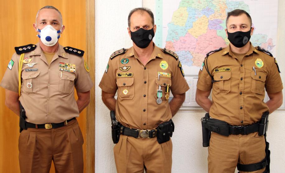 Subcomandante-Geral da PM recebe medalha Mérito Rodoviário e Mérito da Casa Militar