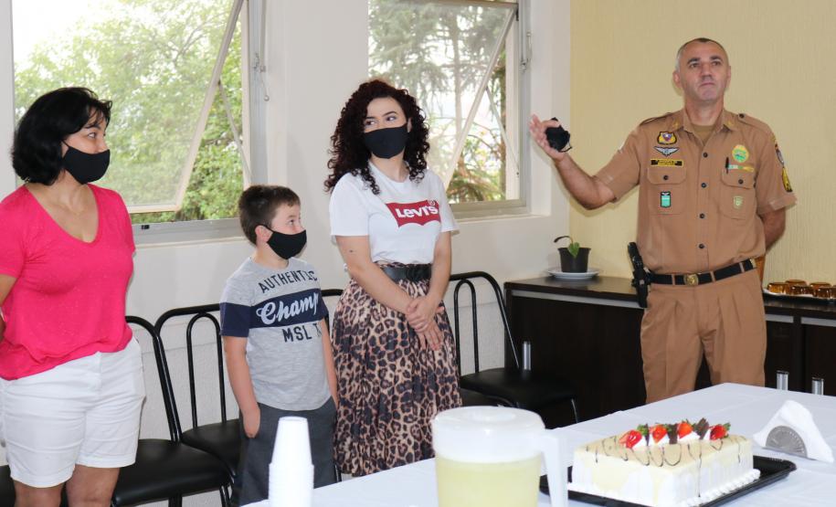 Ao completar 30 anos de serviço, policial militar é homenageado no Sudoeste do estado