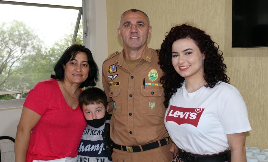 Ao completar 30 anos de serviço, policial militar é homenageado no Sudoeste do estado