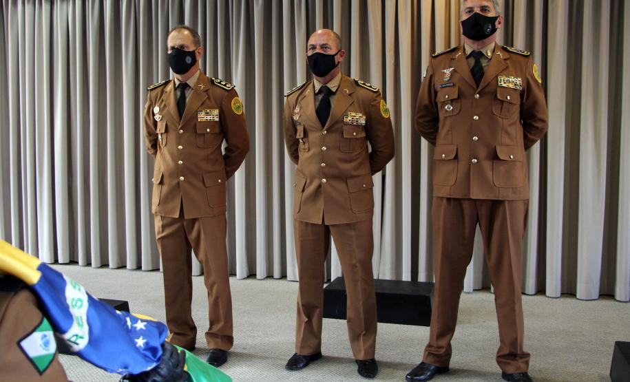 Subcomandante-Geral da PM é homenageado ao seguir para a Reserva Remunerada em Curitiba (PR)
