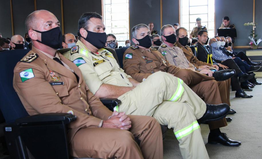 Subcomandante-Geral da PM é homenageado ao seguir para a Reserva Remunerada em Curitiba (PR)