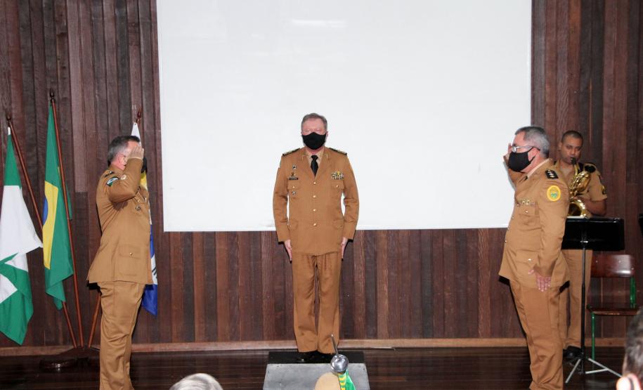 Batalhão de Patrulha Escolar Comunitária recebe novo comandante durante solenidade em Curitiba