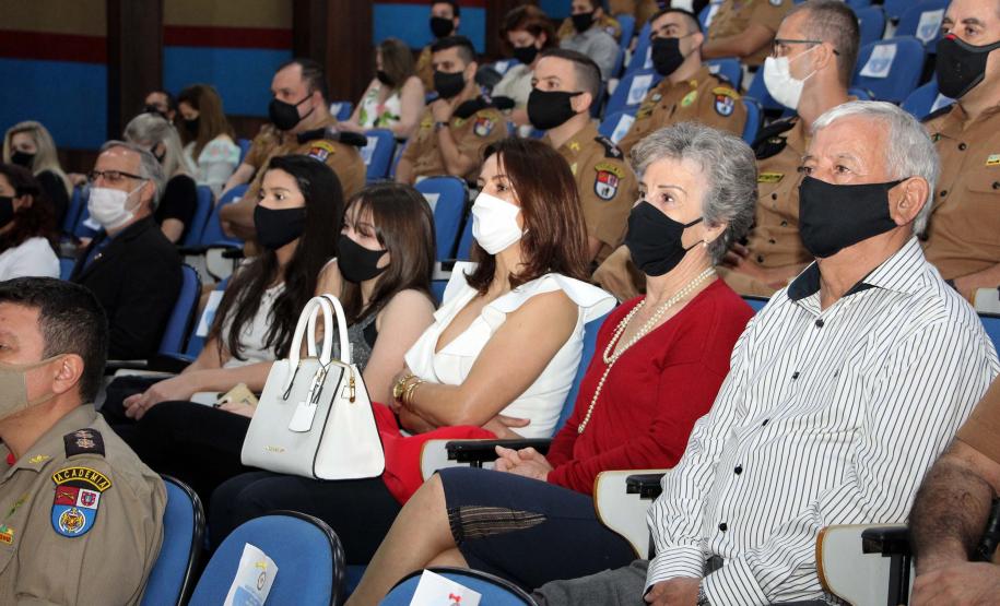 Batalhão de Patrulha Escolar Comunitária recebe novo comandante durante solenidade em Curitiba