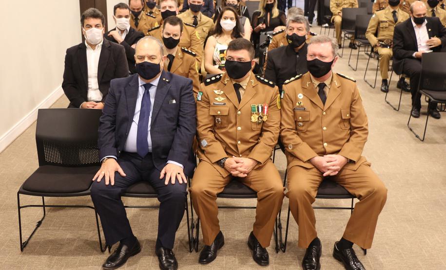 Durante solenidade, CEFID comemora 29 anos de criação com entrega de medalhas e troca de função em Curitiba