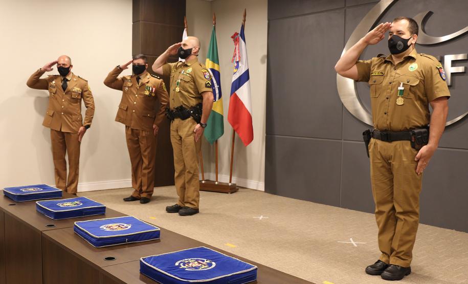 Durante solenidade, CEFID comemora 29 anos de criação com entrega de medalhas e troca de função em Curitiba