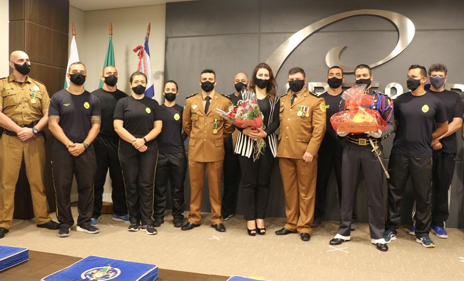 Durante solenidade, CEFID comemora 29 anos de criação com entrega de medalhas e troca de função em Curitiba