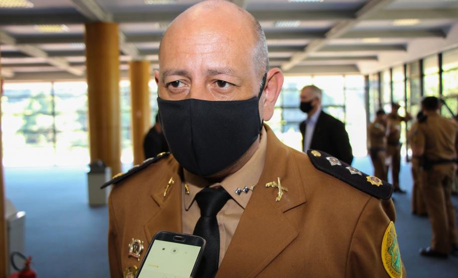 Batalhão da PM em Curitiba comemora oito anos de criação com entrega de medalhas e troca de Comando