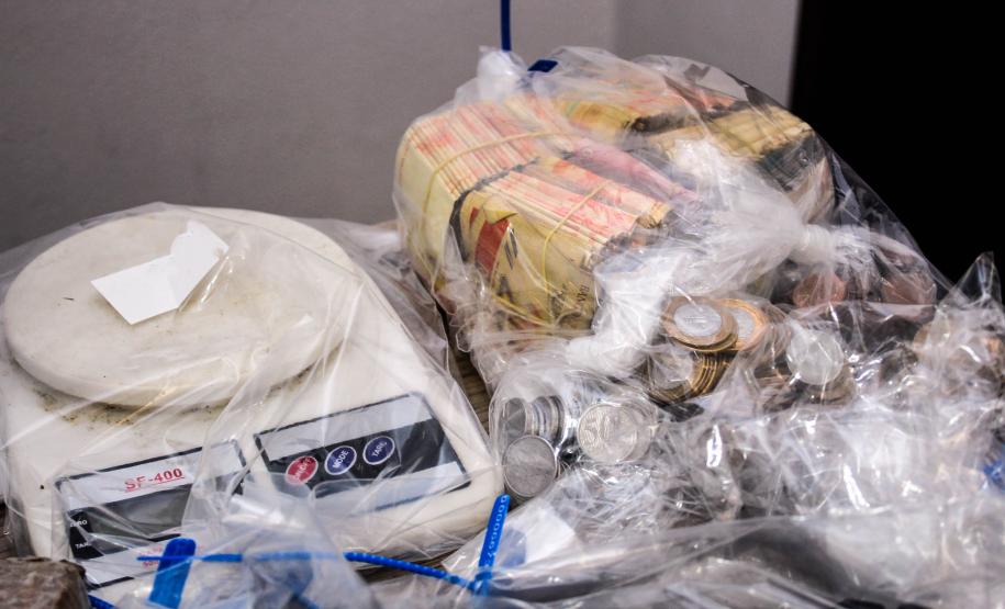 Em Curitiba, PM deflagra Operação Azteca e prende sete pessoas e mais de 15 quilos de maconha