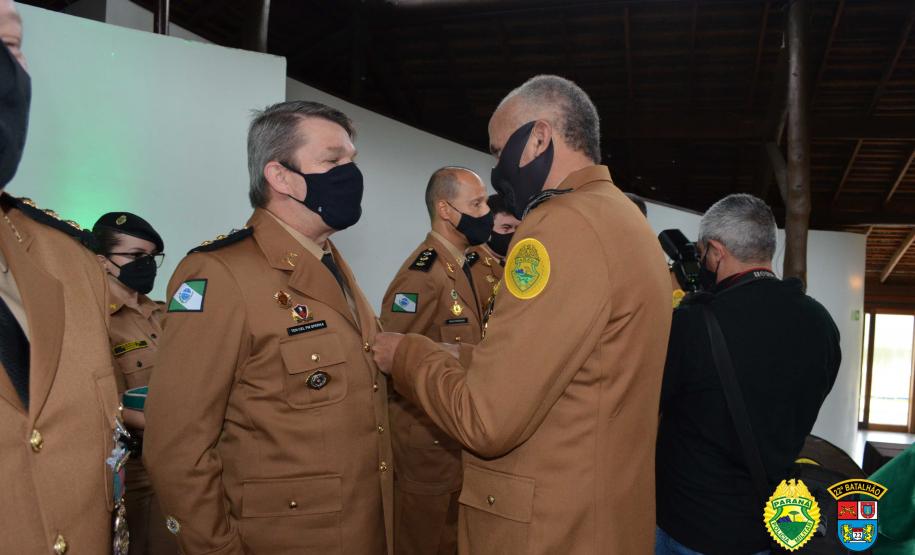 Batalhão da PM de Colombo, na RMC, celebra oito anos de criação com entrega de medalhas