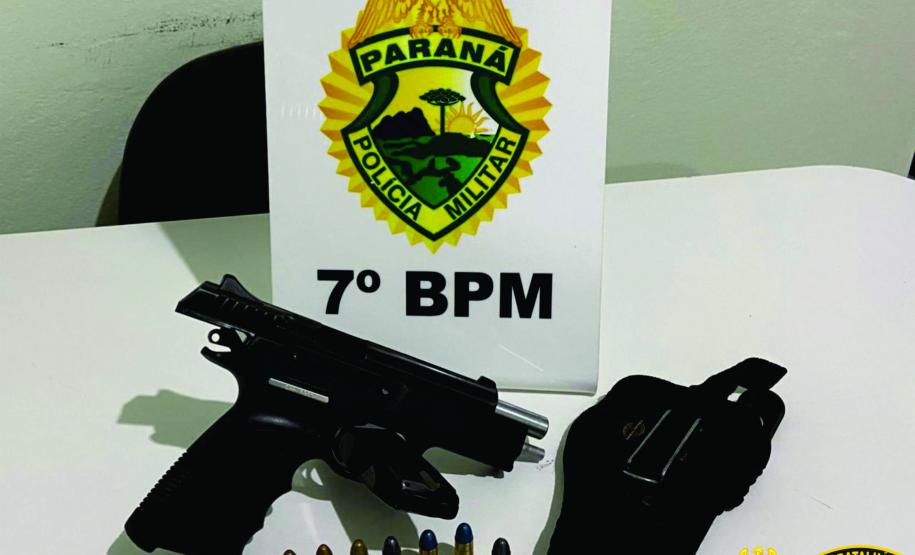 PM apreende duas armas de fogo e recupera um carro no Noroeste do estado