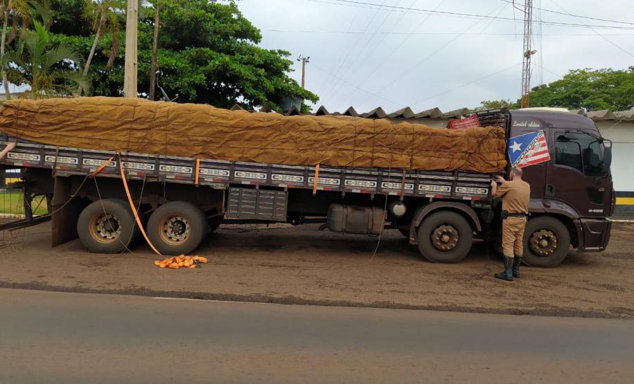 BPRv apreende quase 5,5 toneladas de maconha meio a carga de milho no Oeste do estado