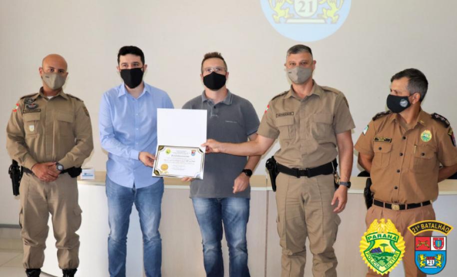 Policiais militares e integrantes da Polícia Civil e do Judiciário são homenageados em Francisco Beltrão