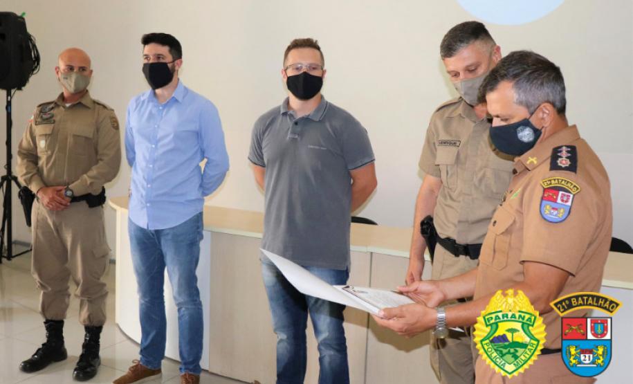 Policiais militares e integrantes da Polícia Civil e do Judiciário são homenageados em Francisco Beltrão