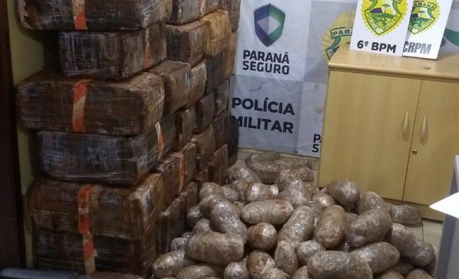 Cerca de 700 quilos de maconha são apreendidos pela PM no Oeste do estado